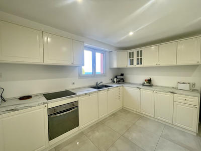 Appartement - 142 m² - 4 pièces