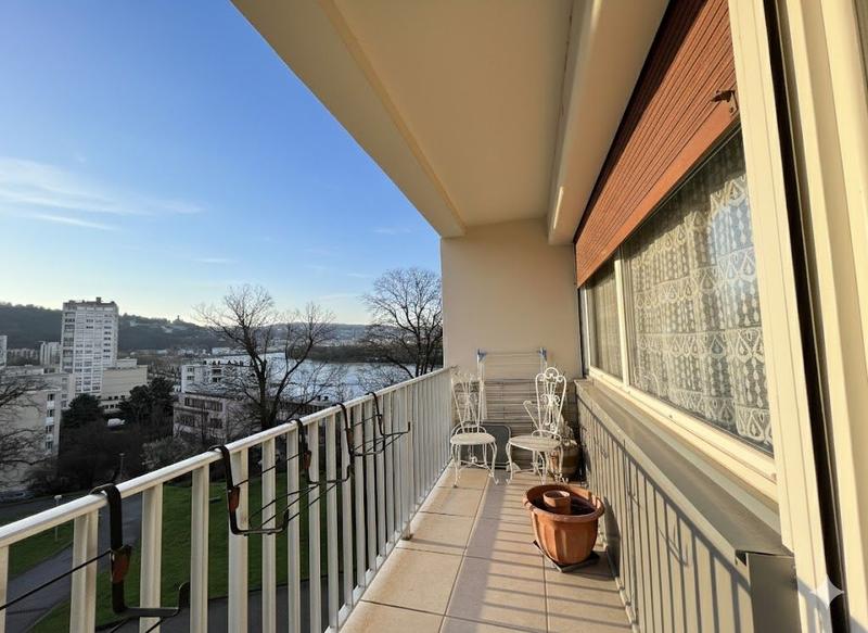 Appartement - 94 m² - 4 pièces