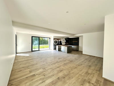 Maison - 165 m² - 6 pièces