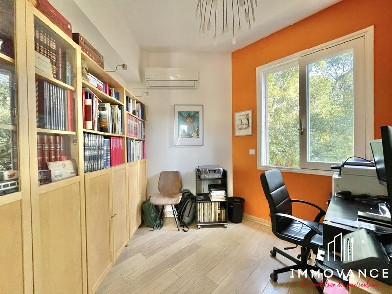 Villa - 200 m² - 8 pièces