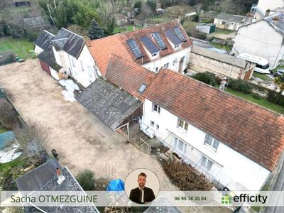 Maison - 245 m² - 9 pièces