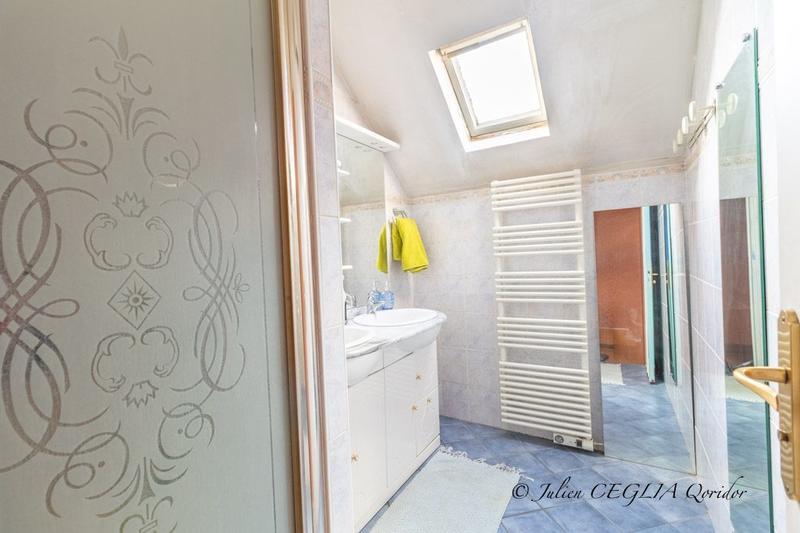 Maison traditionnelle - 175 m² - 7 pièces