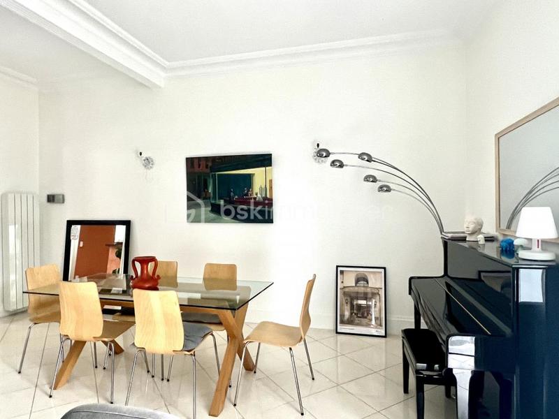 Maison bourgeoise - 200 m² - 7 pièces