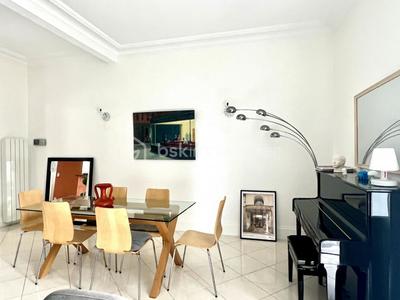 Maison bourgeoise - 200 m² - 7 pièces