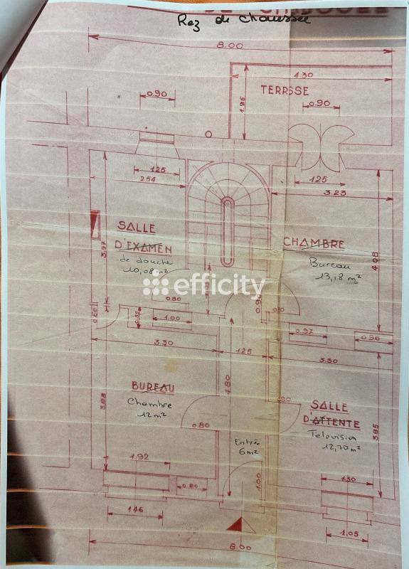 Immeuble - 196 m² - 10 pièces