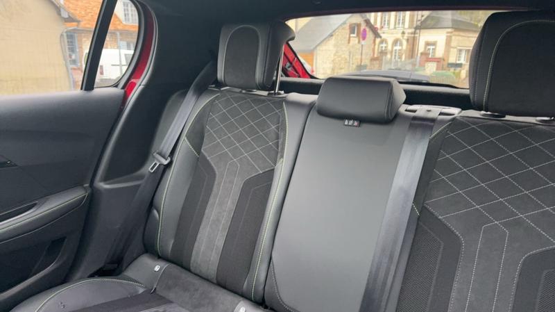 Peugeot 208 136 50 kWh Gt Pack - Automatique