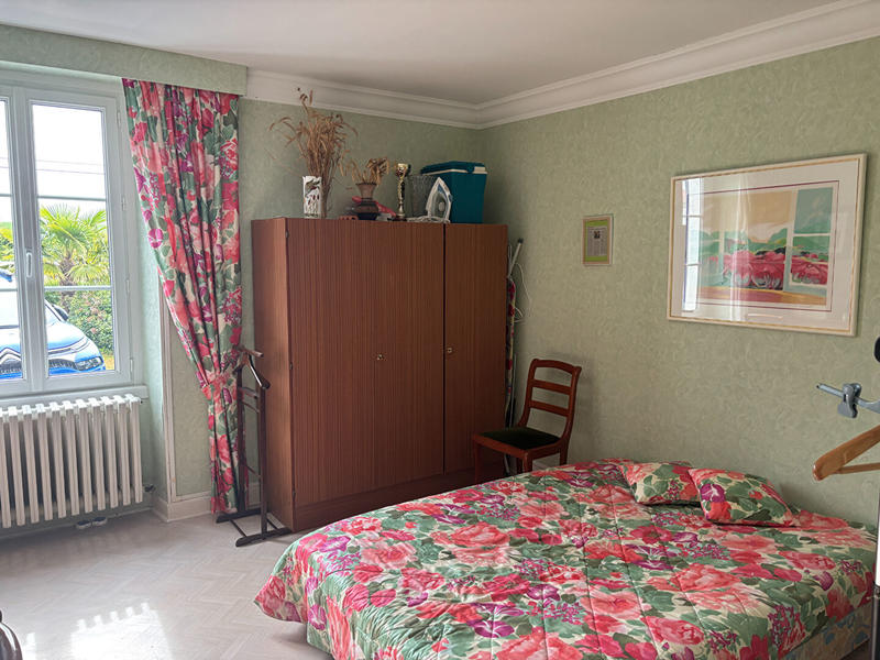 Maison - 275 m² - 12 pièces