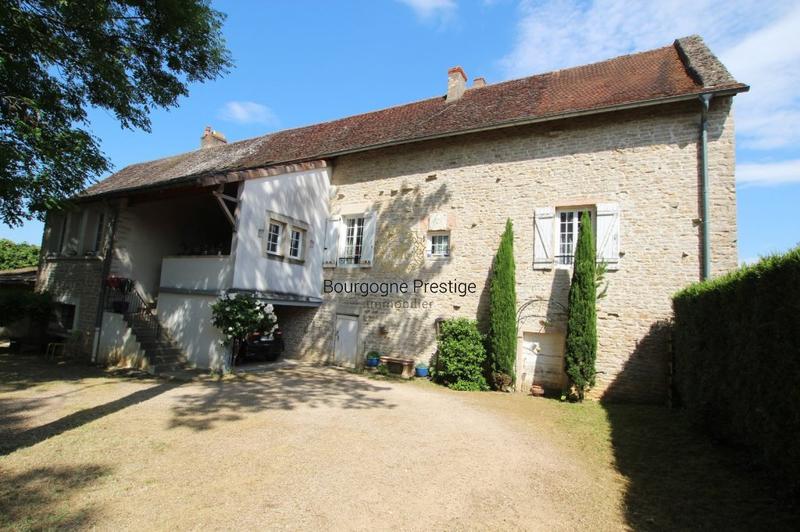 Maison de village - 151 m² - 7 pièces