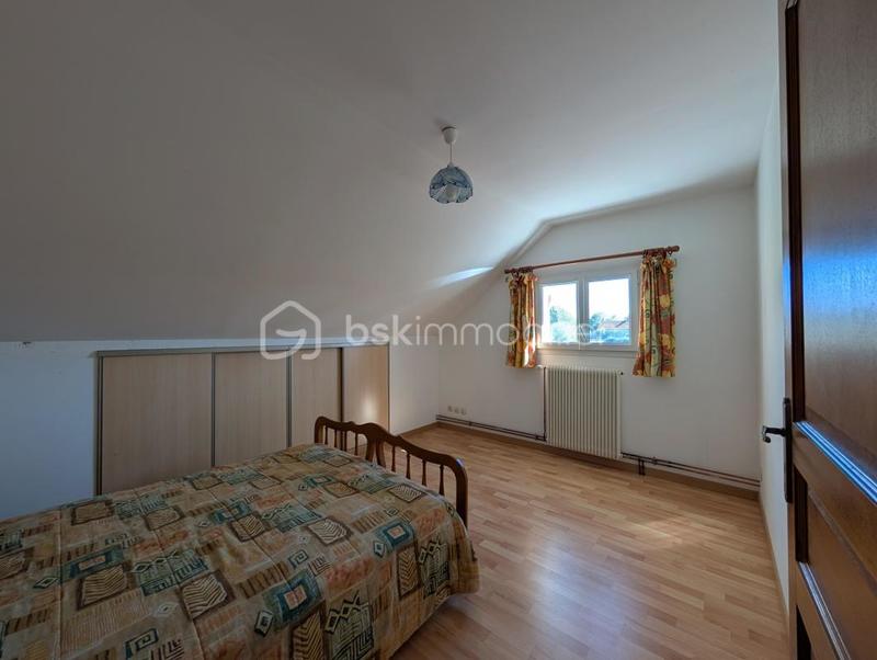 Maison - 180 m² - 7 pièces