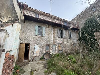 Appartement - 240 m² - 12 pièces