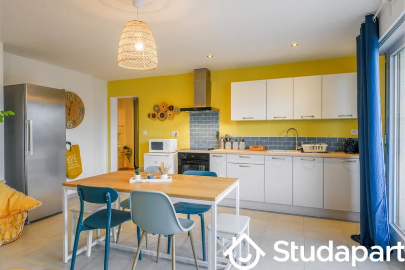 Chambre - 11 m² - 1 pièce