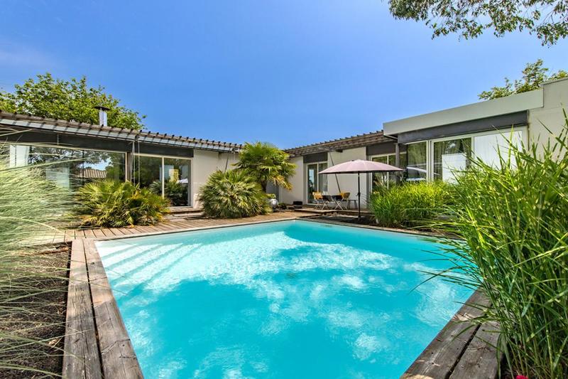 Maison - 200 m² - 6 pièces