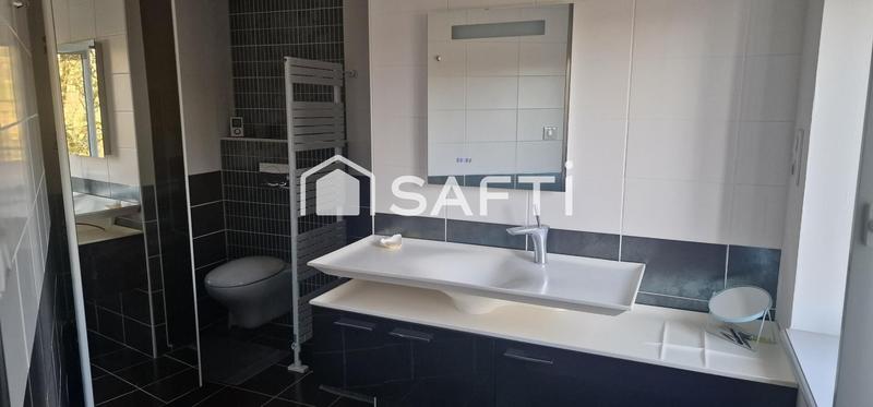 Maison - 163 m² - 7 pièces