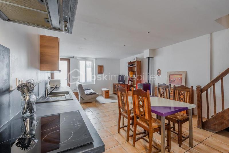 Maison de village - 90 m² - 4 pièces