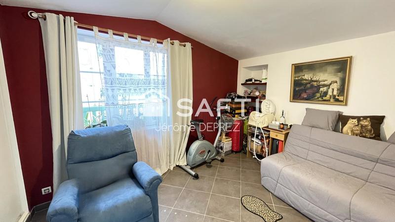 Maison - 201 m² - 9 pièces