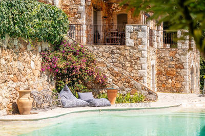 Maison - 190 m² - 5 pièces