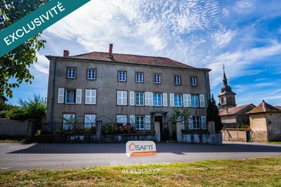 Maison - 332 m² - 13 pièces