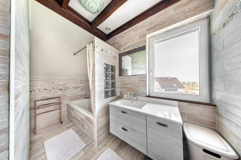 Maison - 165 m² - 6 pièces