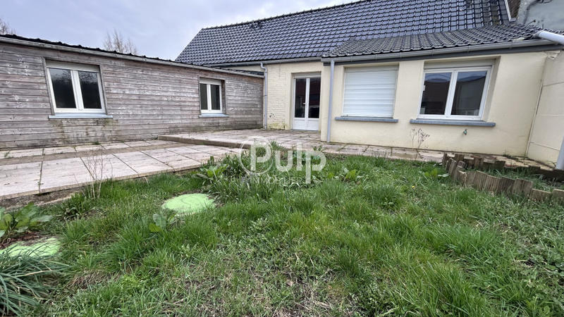 Maison - 300 m² - 4 pièces