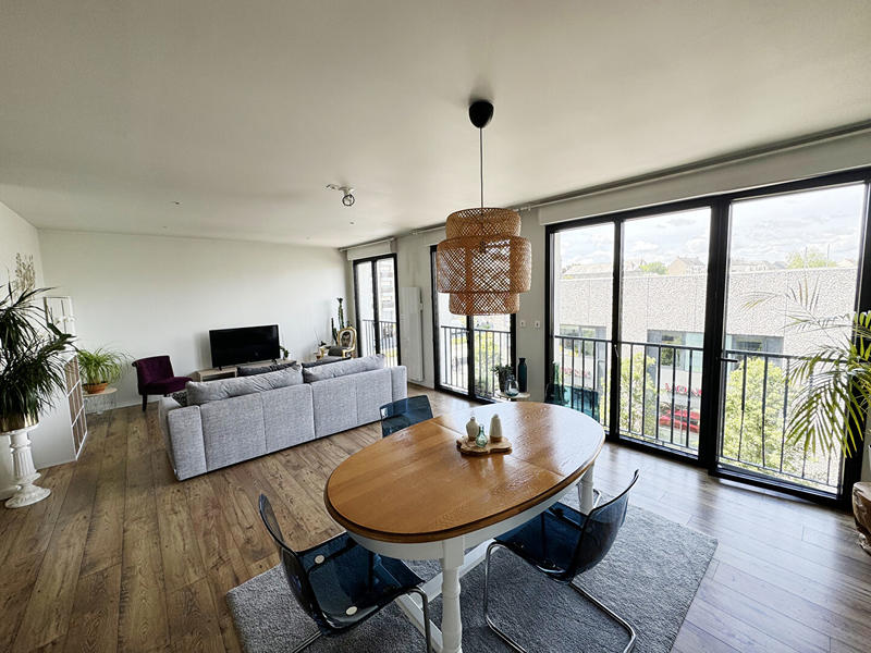 Appartement - 91 m² - 4 pièces