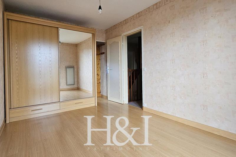 Propriété - 104 m² - 6 pièces