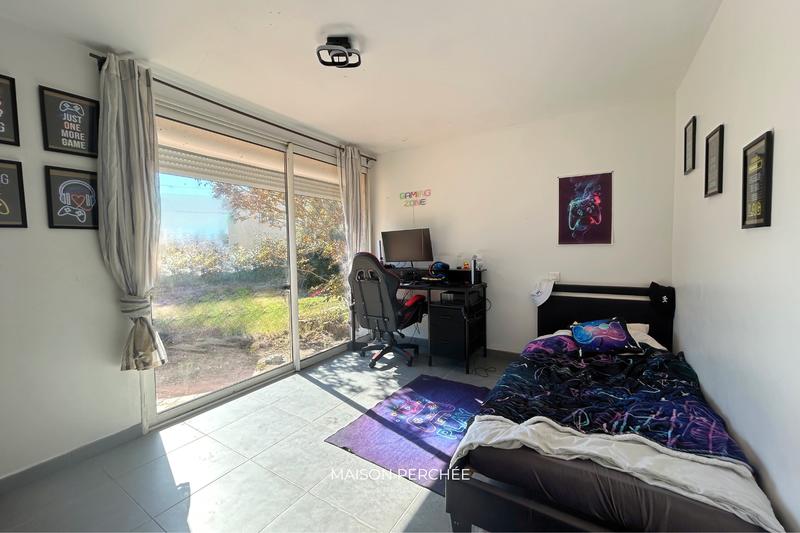 Maison - 167 m² - 8 pièces