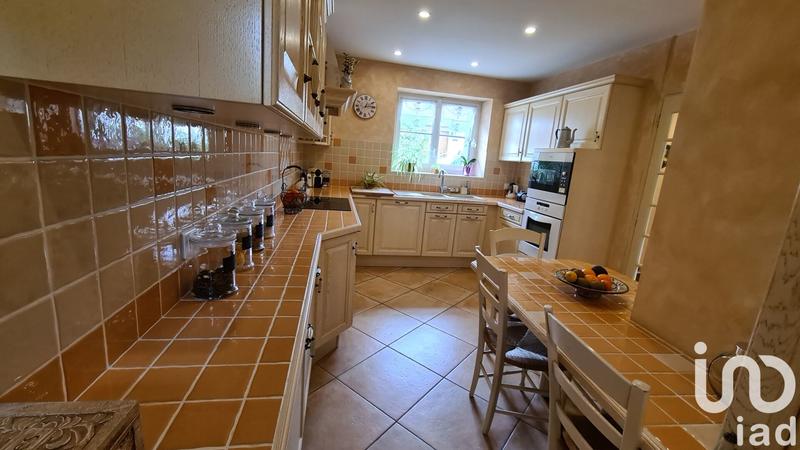 Maison - 145 m² - 7 pièces