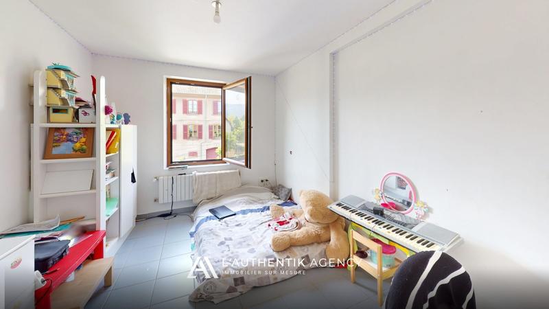 Maison - 95 m² - 5 pièces