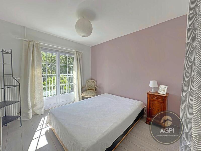 Maison - 148 m² - 8 pièces