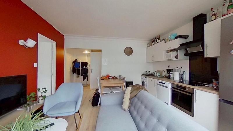 Appartement - 11 m² - 5 pièces