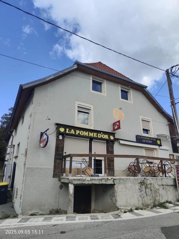 Maison - 90 m² - 7 pièces