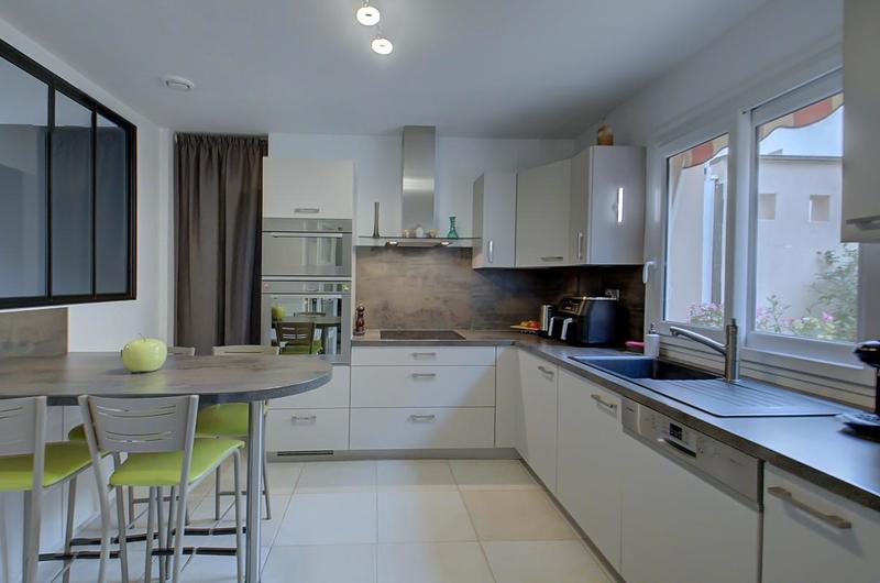 Maison - 92 m² - 4 pièces