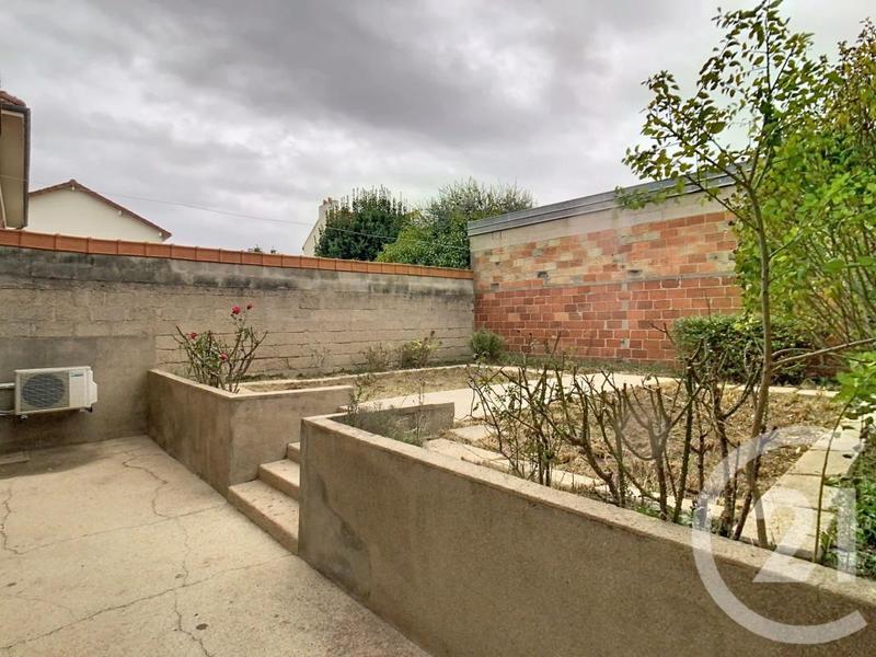 Maison - 98 m² - 5 pièces