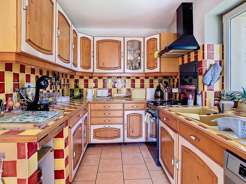 Maison - 256 m² - 10 pièces