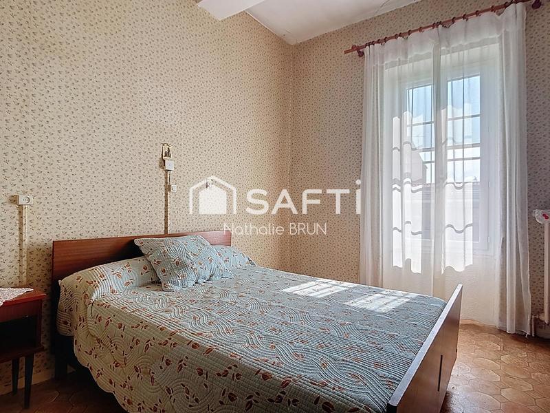 Maison - 240 m² - 5 pièces