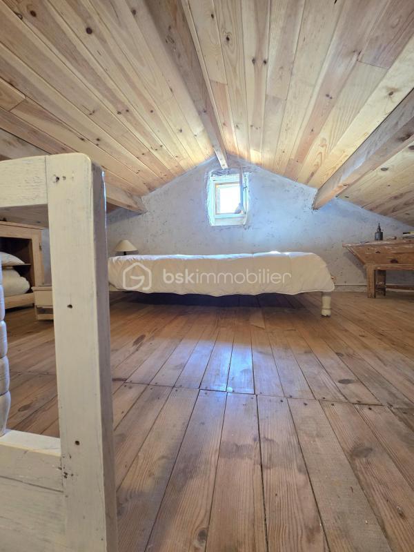 Mas - 210 m² - 10 pièces