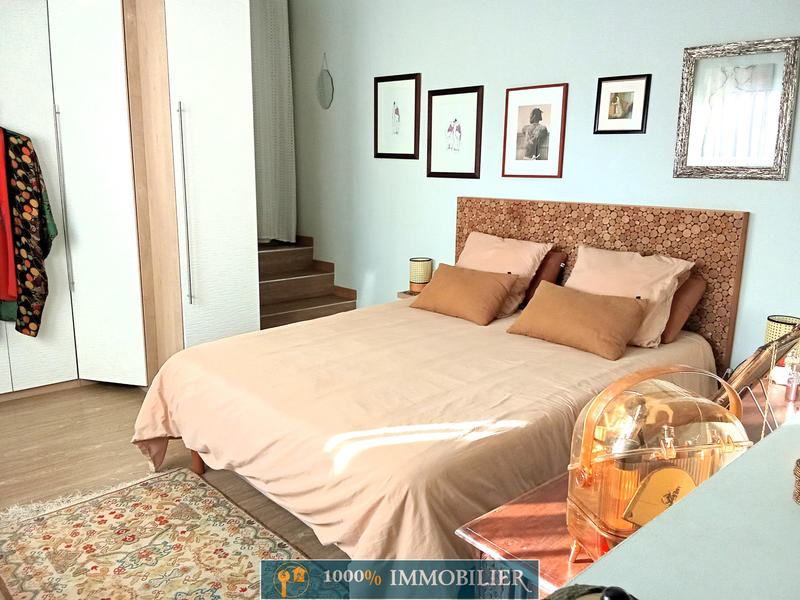 Villa - 185 m² - 6 pièces