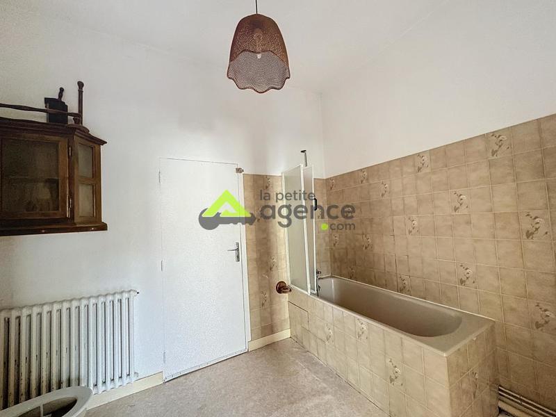 Immeuble - 273 m² - 14 pièces