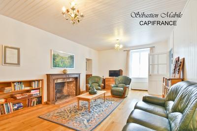 Maison bourgeoise - 209 m² - 7 pièces