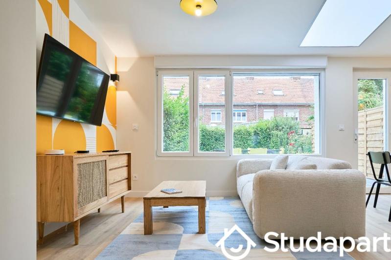 Chambre - 11 m² - 1 pièce