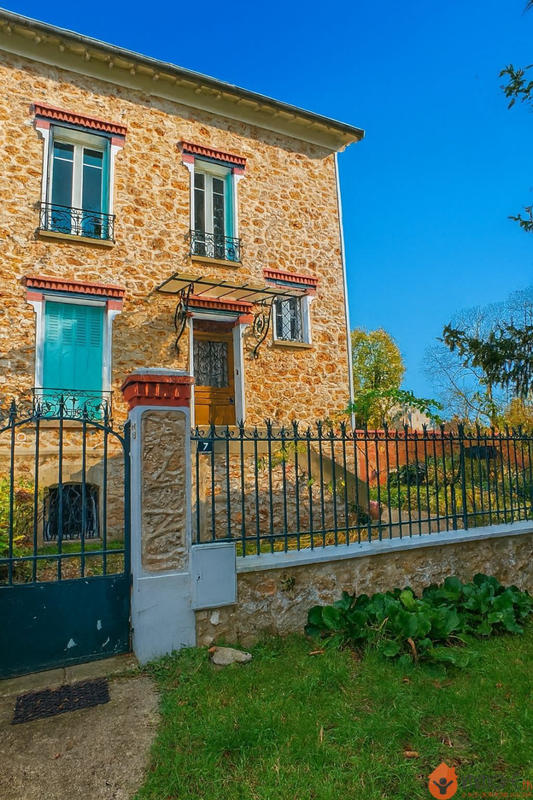 Maison - 101 m² - 5 pièces