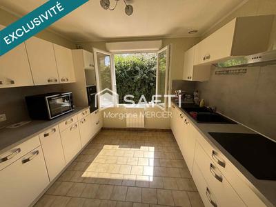 Maison - 75 m² - 5 pièces