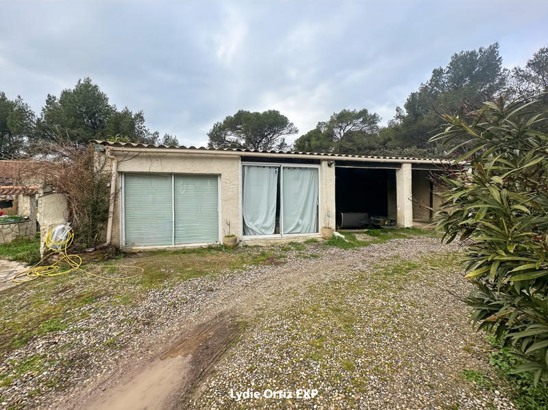 Villa - 200 m² - 12 pièces