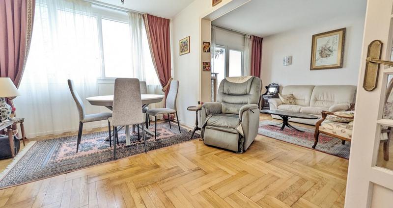 Appartement - 77 m² - 4 pièces