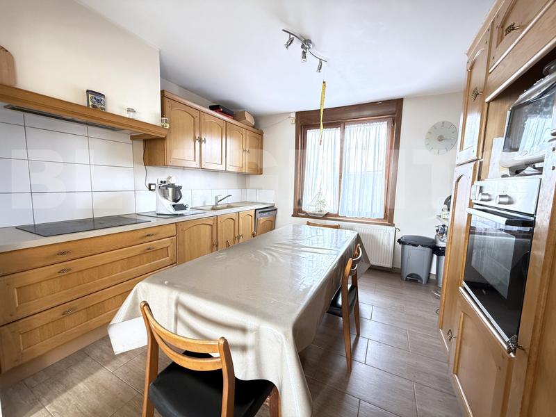 Maison - 122 m² - 5 pièces