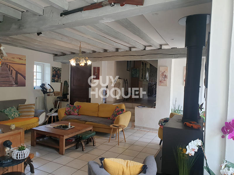 Maison - 165 m² - 8 pièces