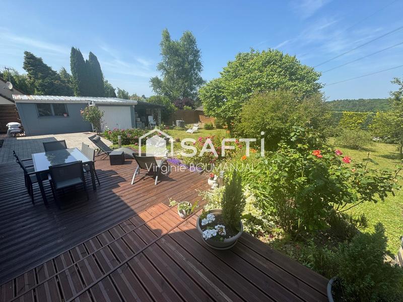 Maison - 236 m² - 8 pièces