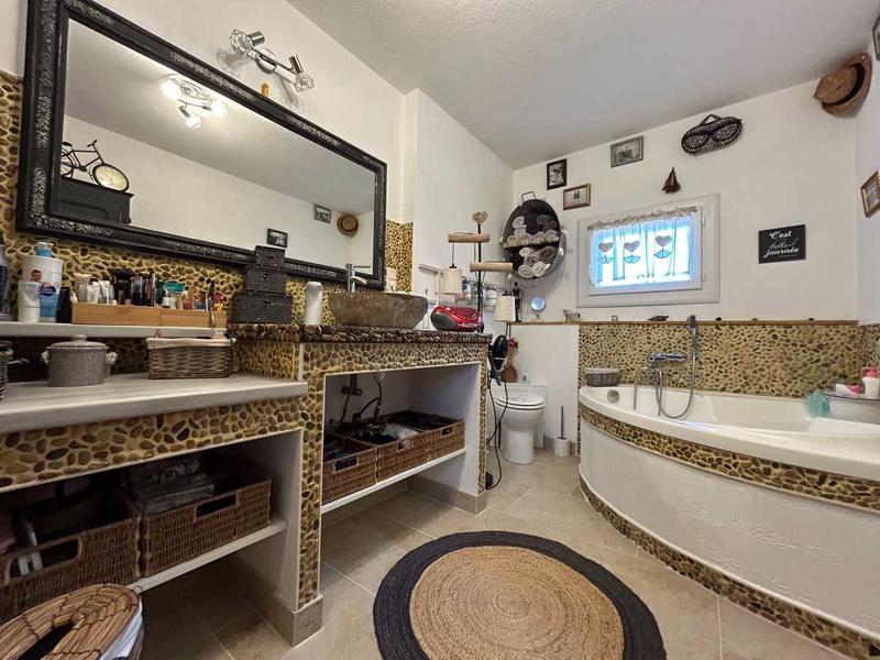 Maison - 387 m² - 8 pièces