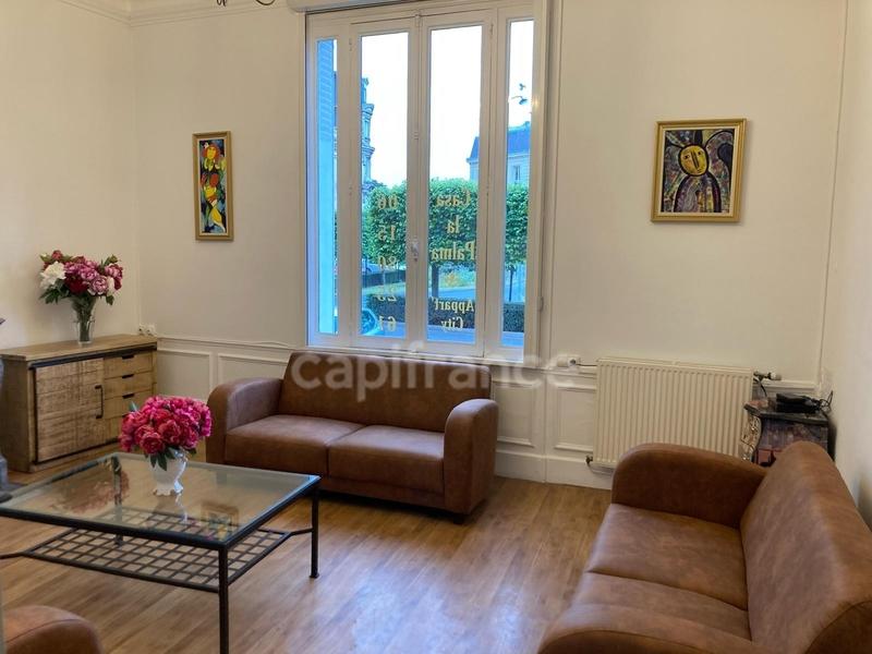 Immeuble - 251 m² - 12 pièces