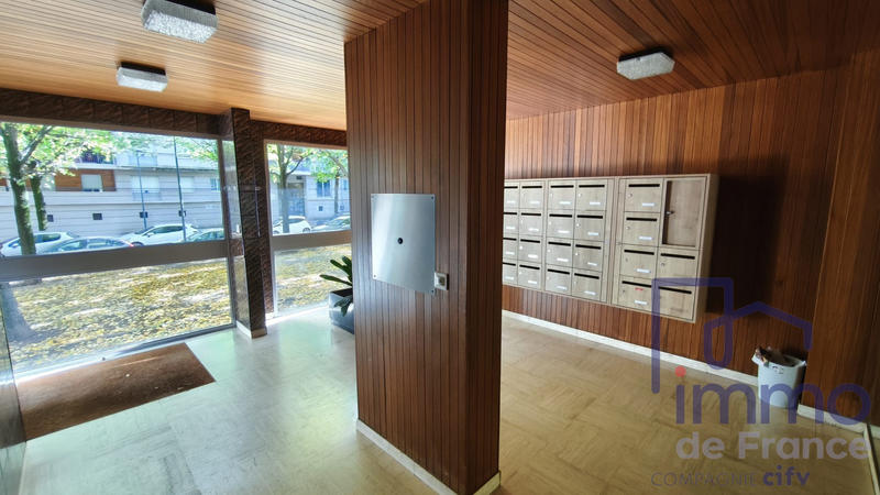 Appartement - 79 m² - 4 pièces